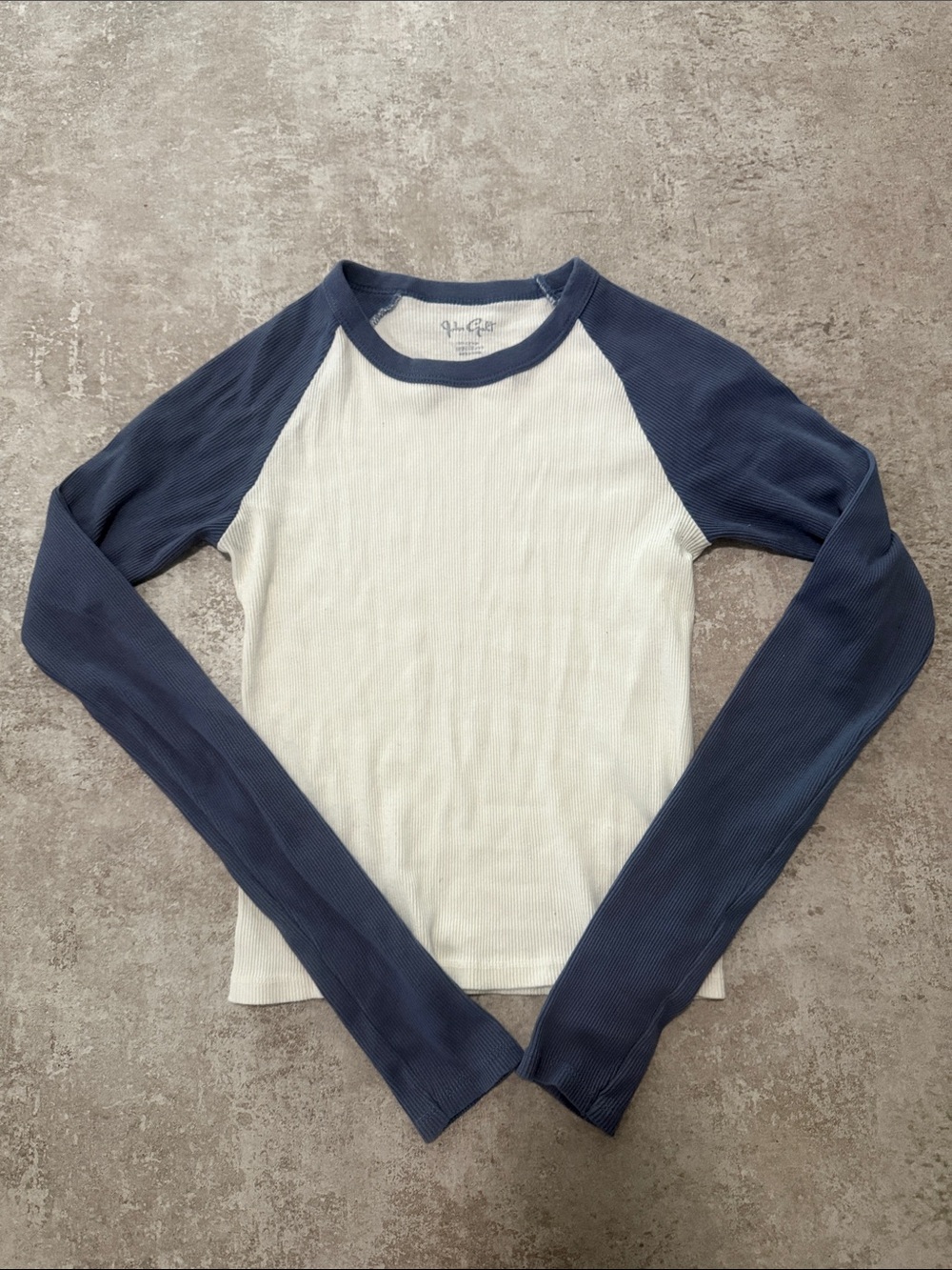 Brandy Melville John Galt Raglan LS